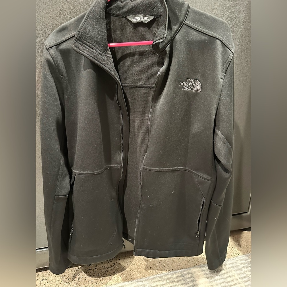 Men’s North Face jacket